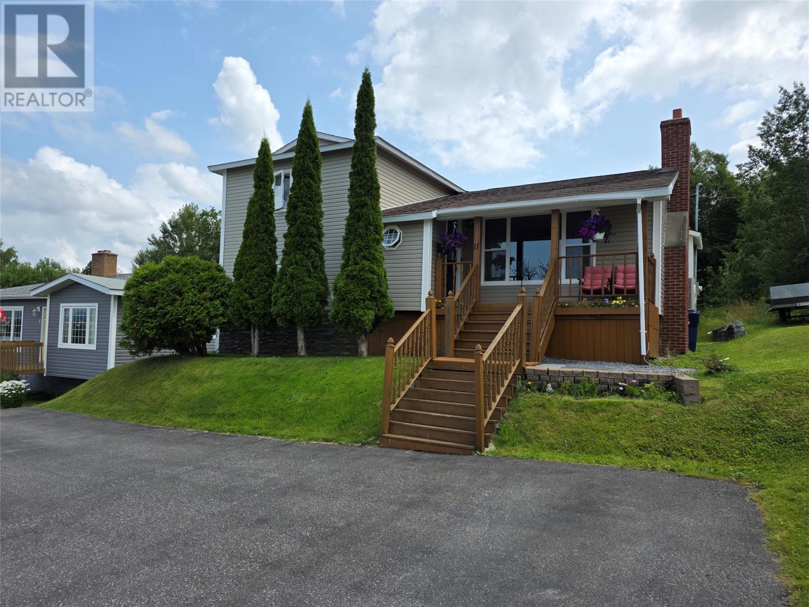 11 Philip Drive Property Photo 1