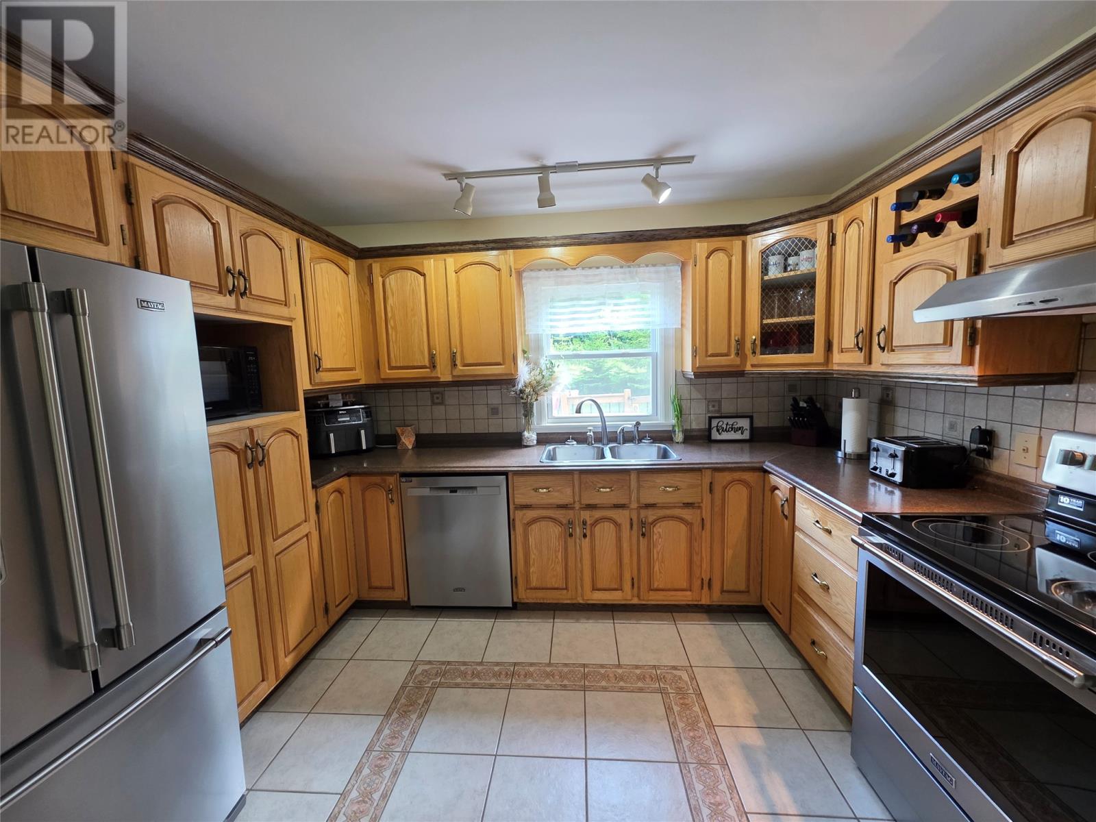 11 Philip Drive Property Photo 2