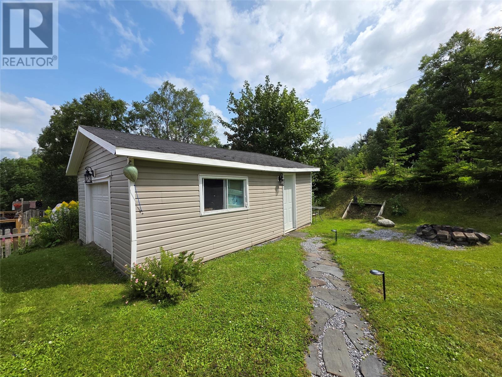 11 Philip Drive Property Photo 25