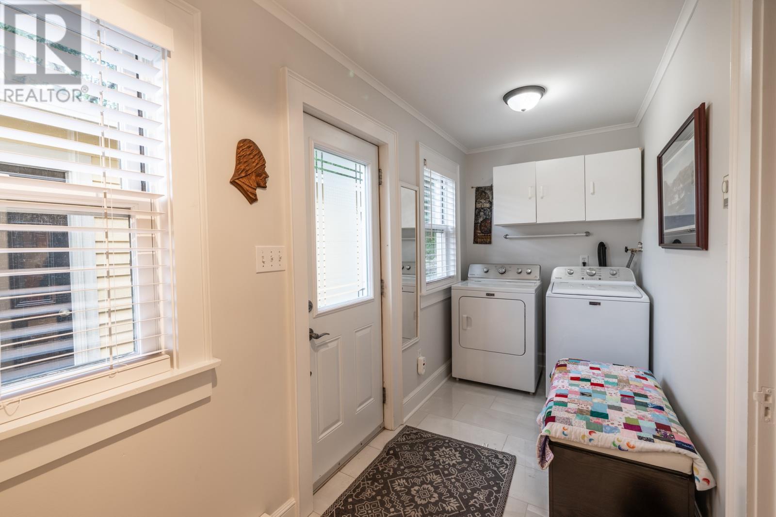 184 Forest Road Property Photo 11
