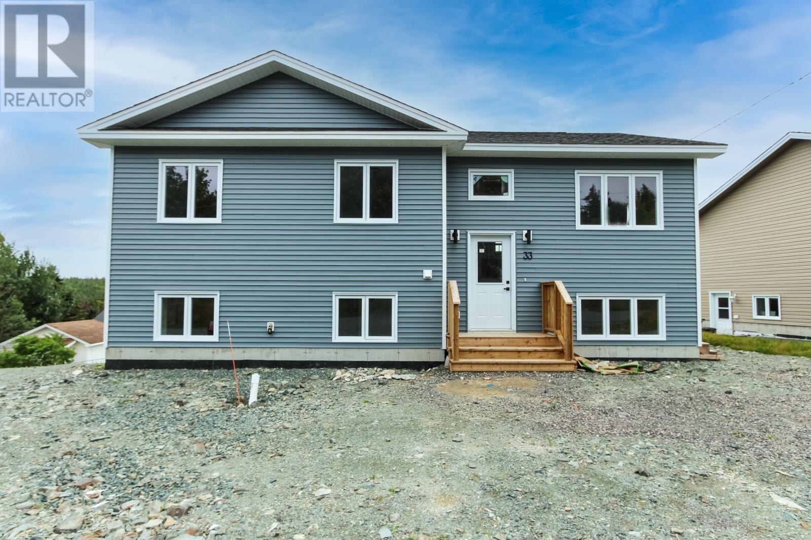33 Gosses & Rogers Crescent Property Photo 1