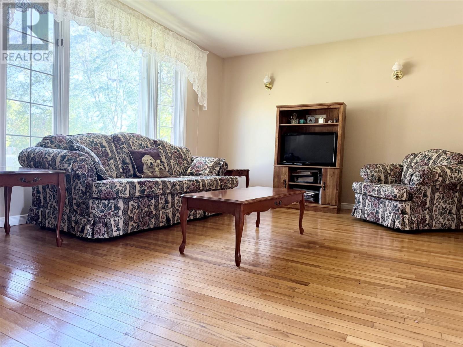 39 Dawson Drive Property Photo 5