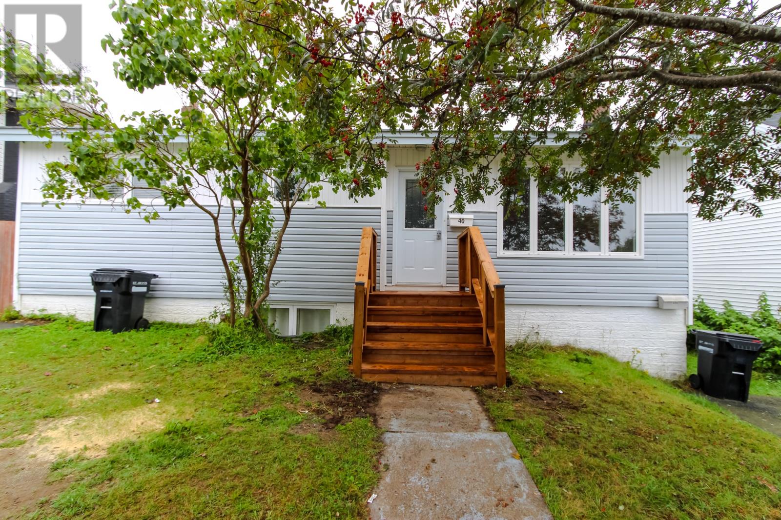 40 Diana Road Property Photo 2