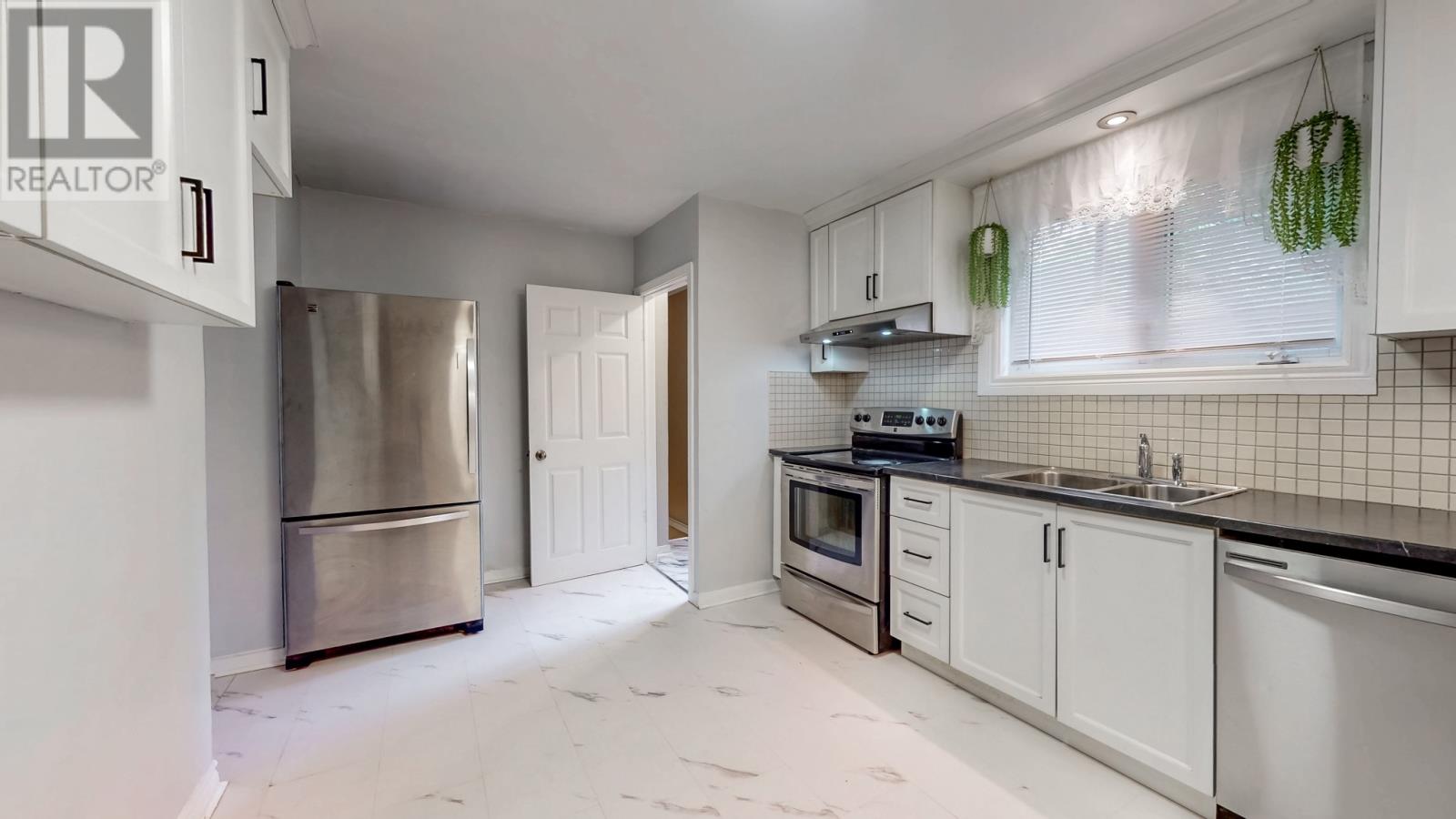 40 Diana Road Property Photo 11
