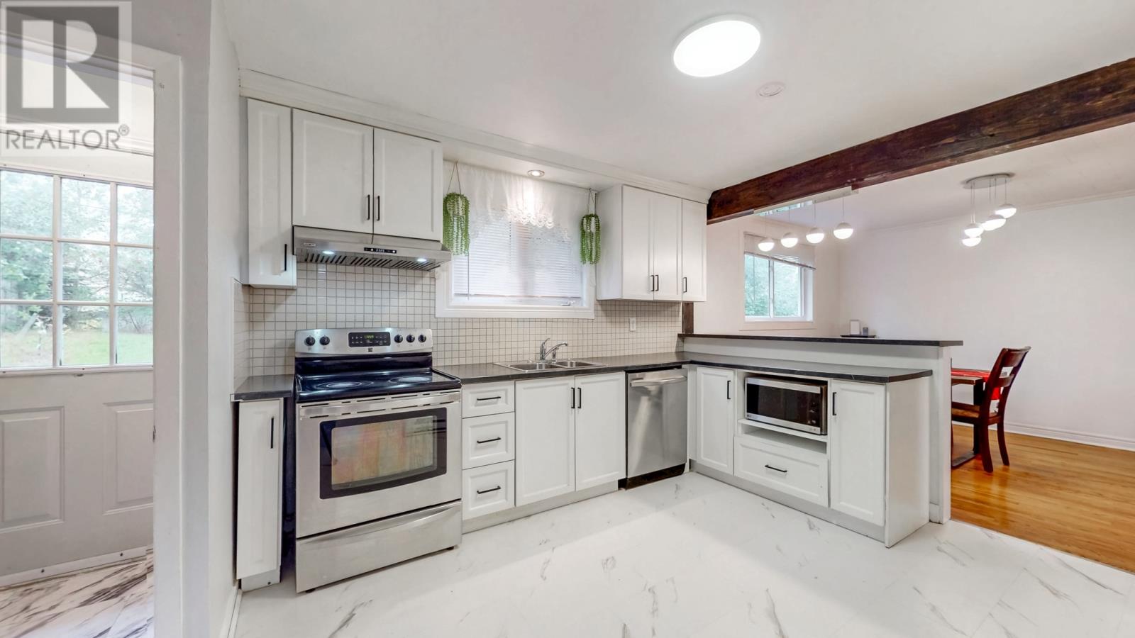 40 Diana Road Property Photo 13