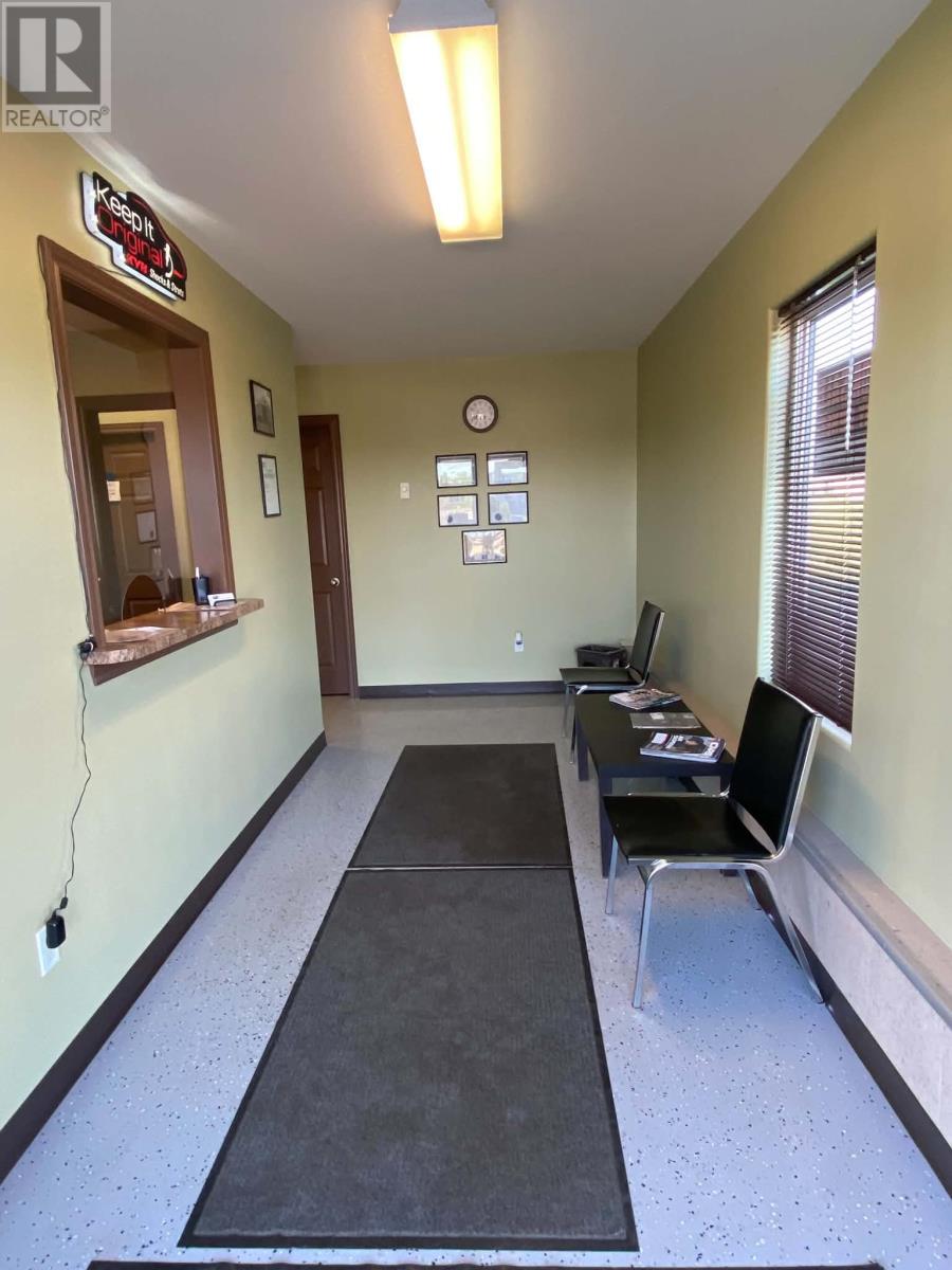 17 Gatehouse Road Property Photo 21