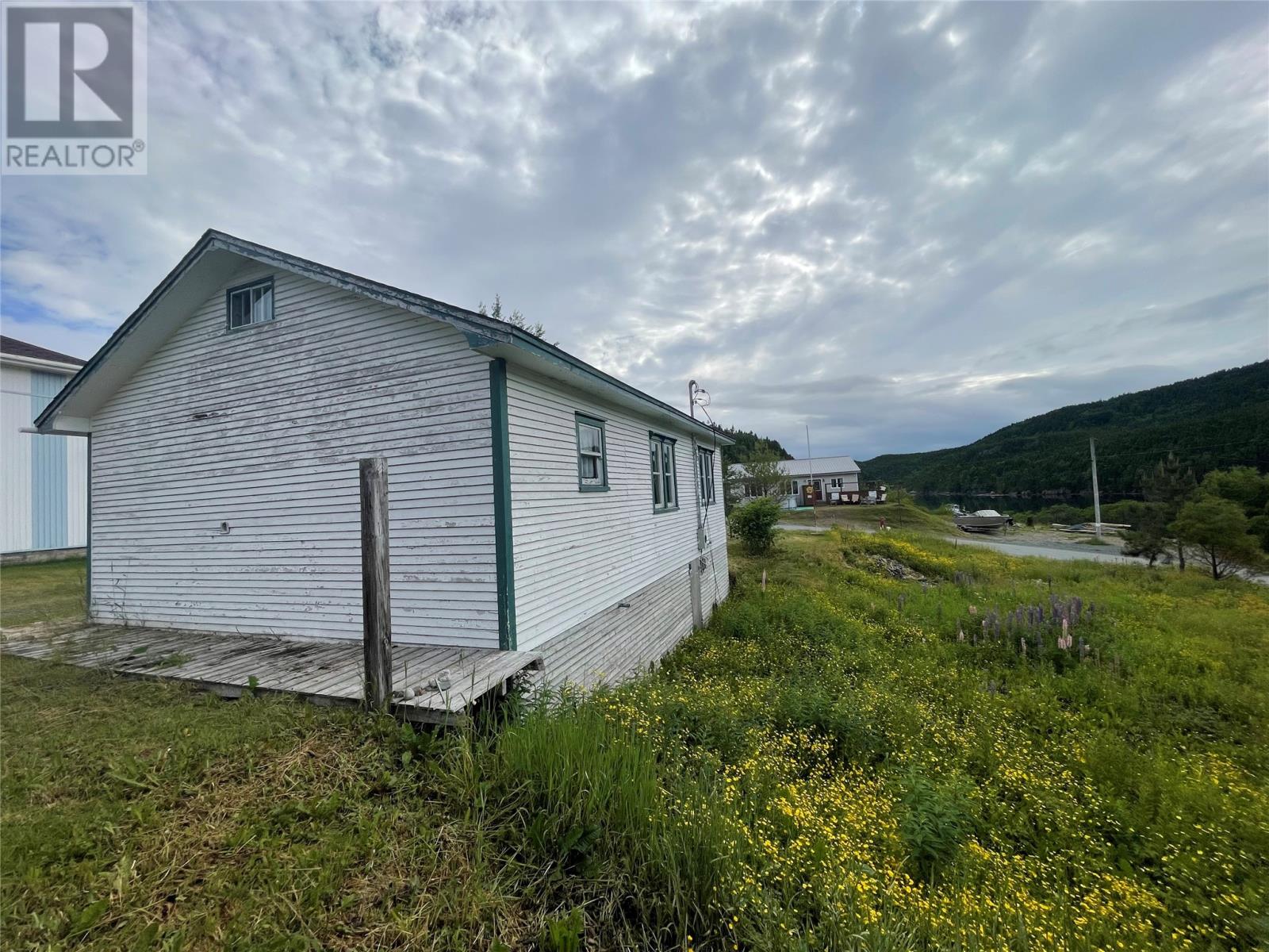 167 Fault Drive Property Photo 3