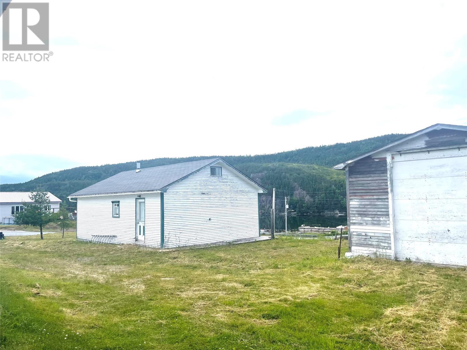 167 Fault Drive Property Photo 10