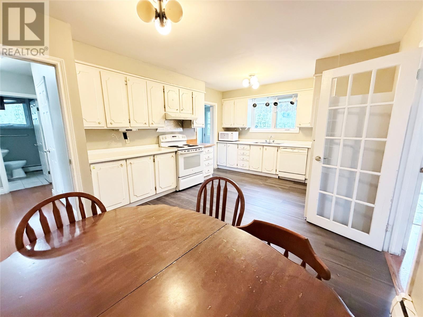 6 Dorset Street Property Photo 8