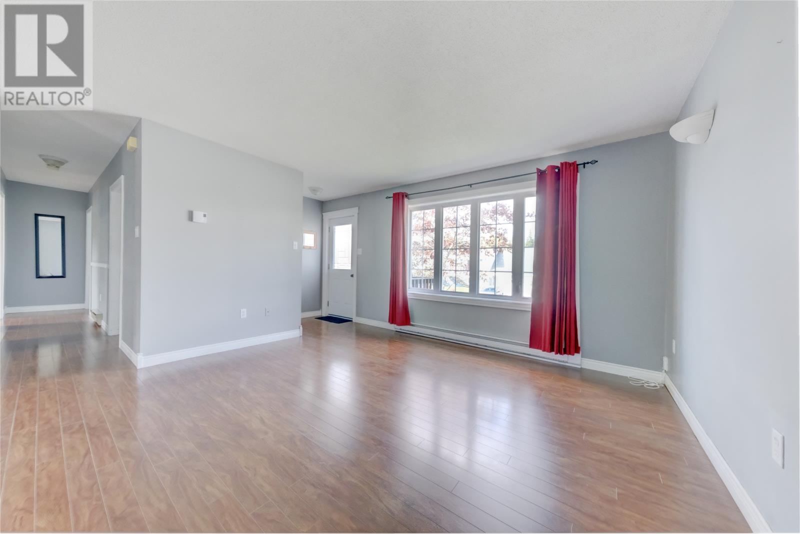 18 Mountainview Road Property Photo 4