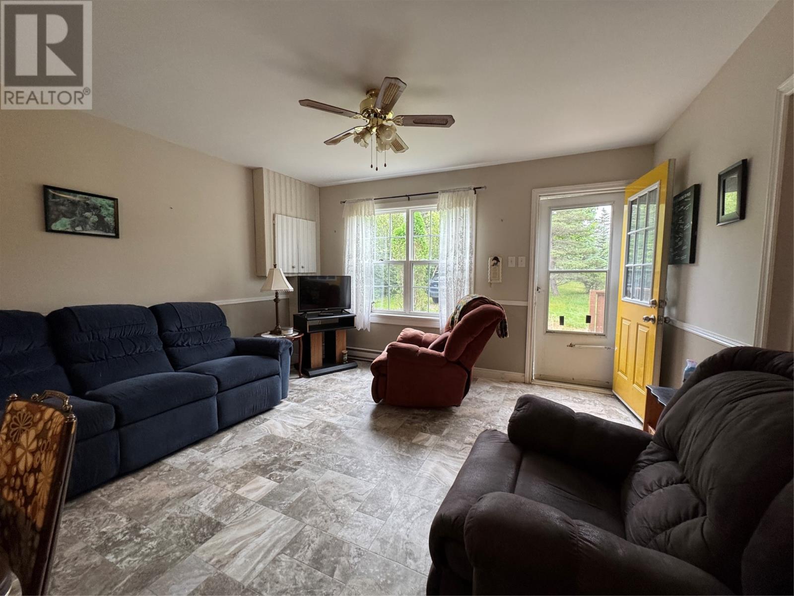 16 Mobile First Pond Road Property Photo 6
