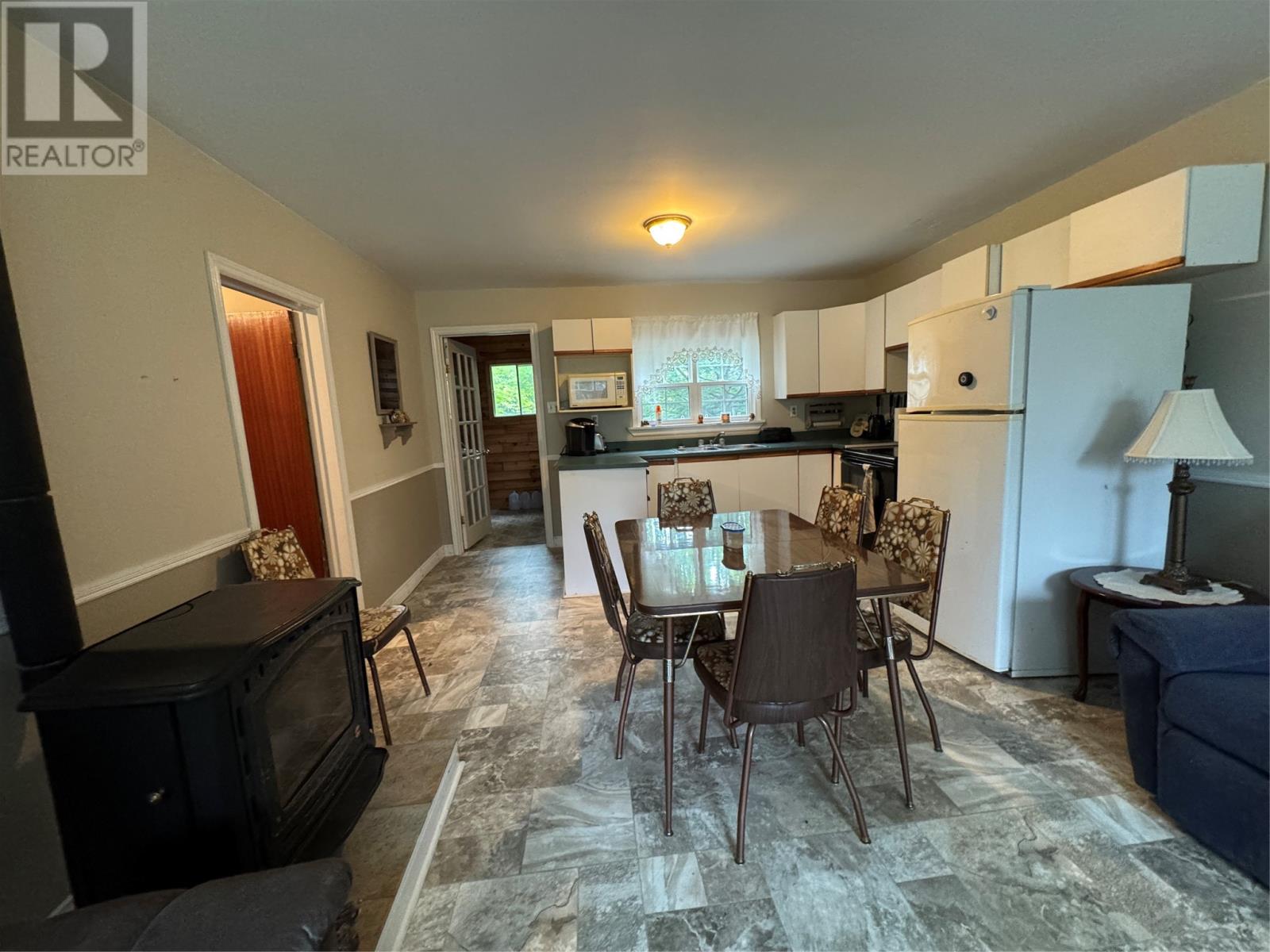 16 Mobile First Pond Road Property Photo 8