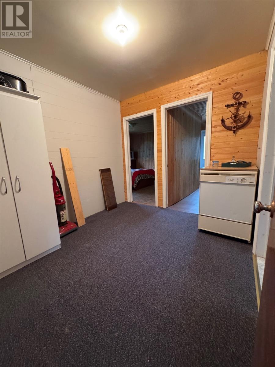 16 Mobile First Pond Road Property Photo 16