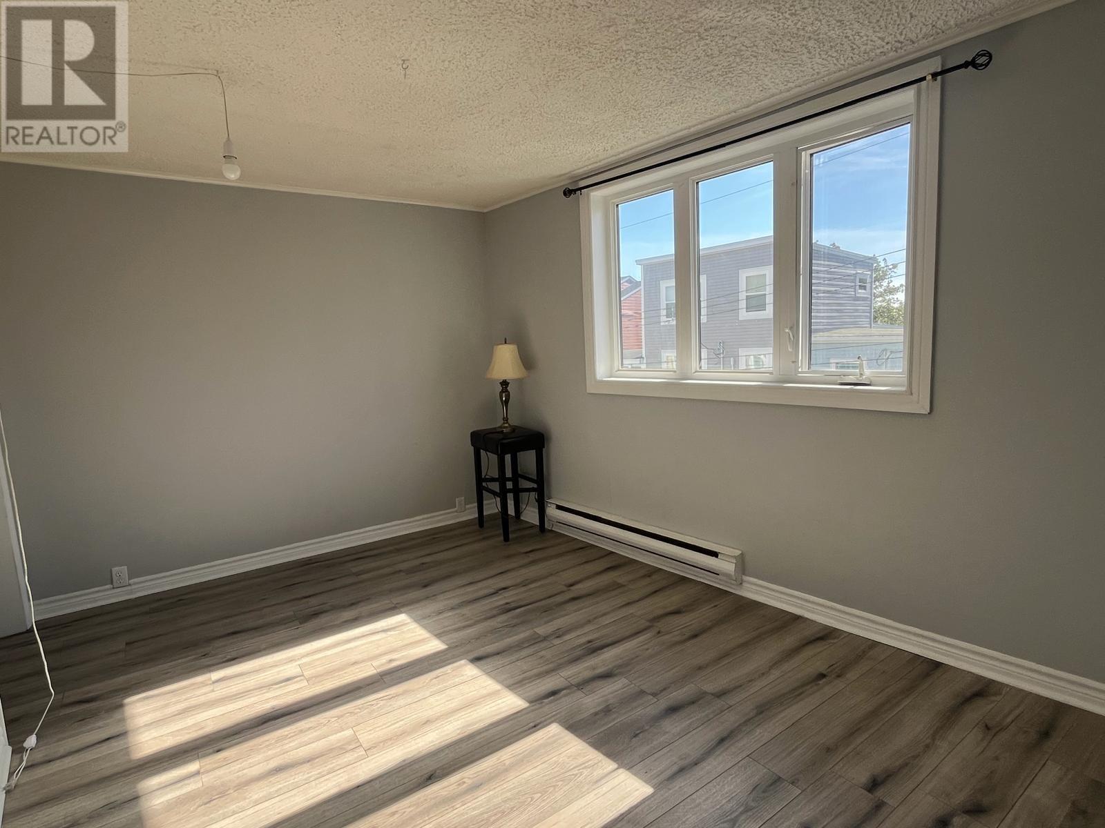 30 Boncloddy Street Property Photo 8
