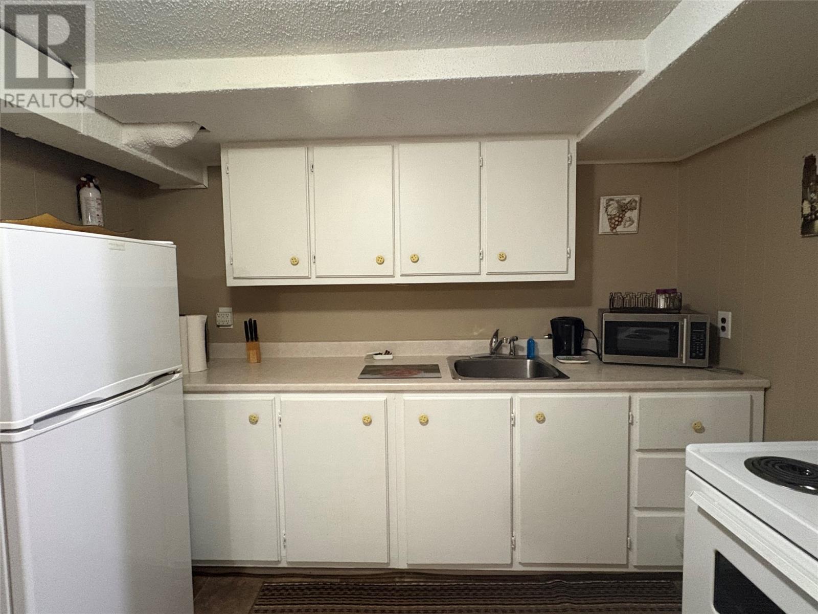 5 White's Avenue Property Photo 35