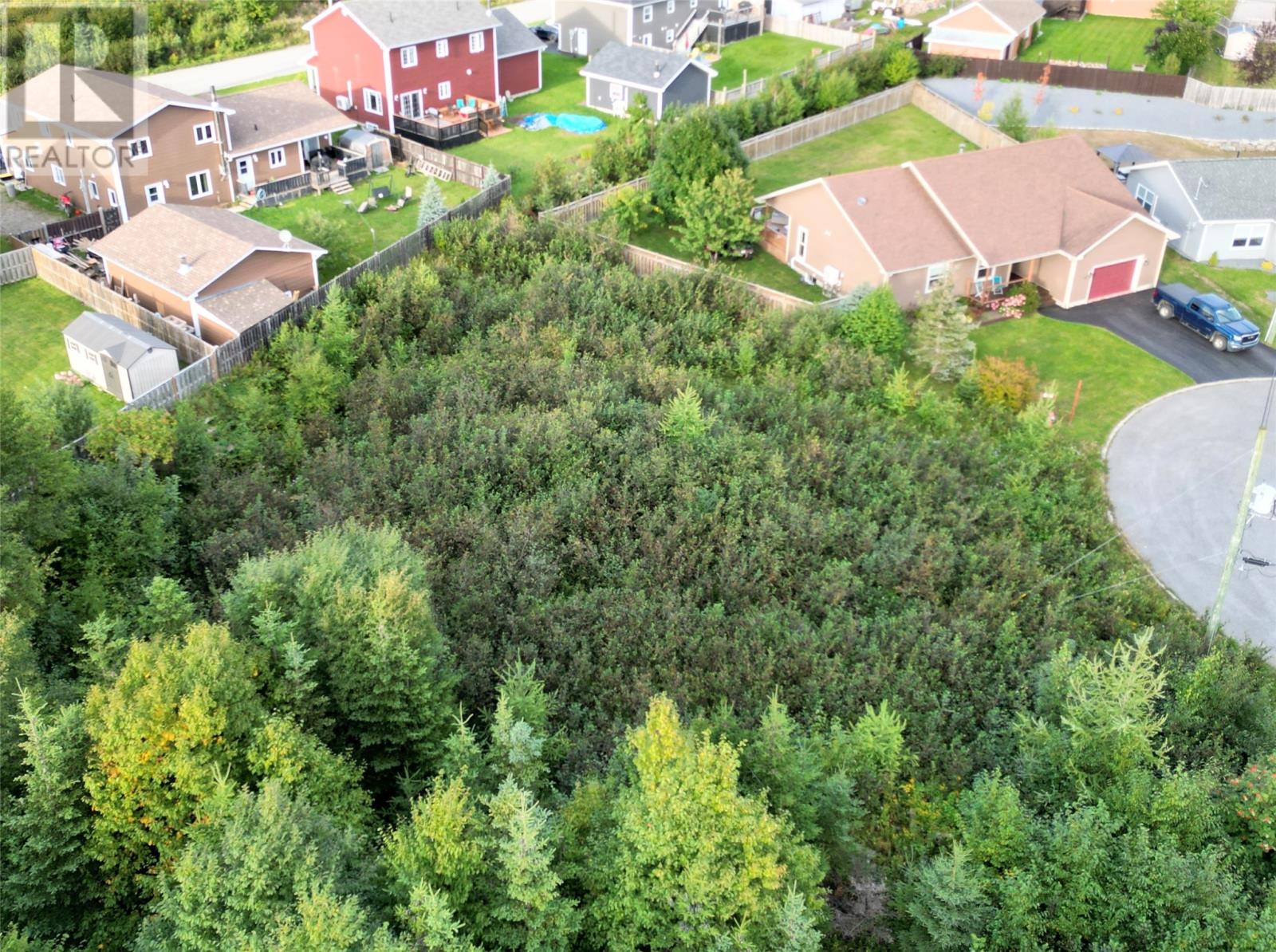 35 Thompkins Avenue Property Photo 3