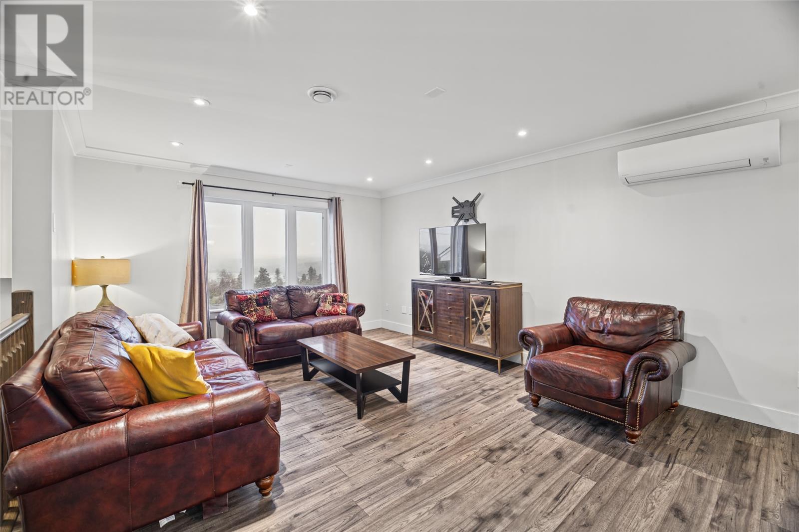 15 Blagdon Hill Property Photo 4