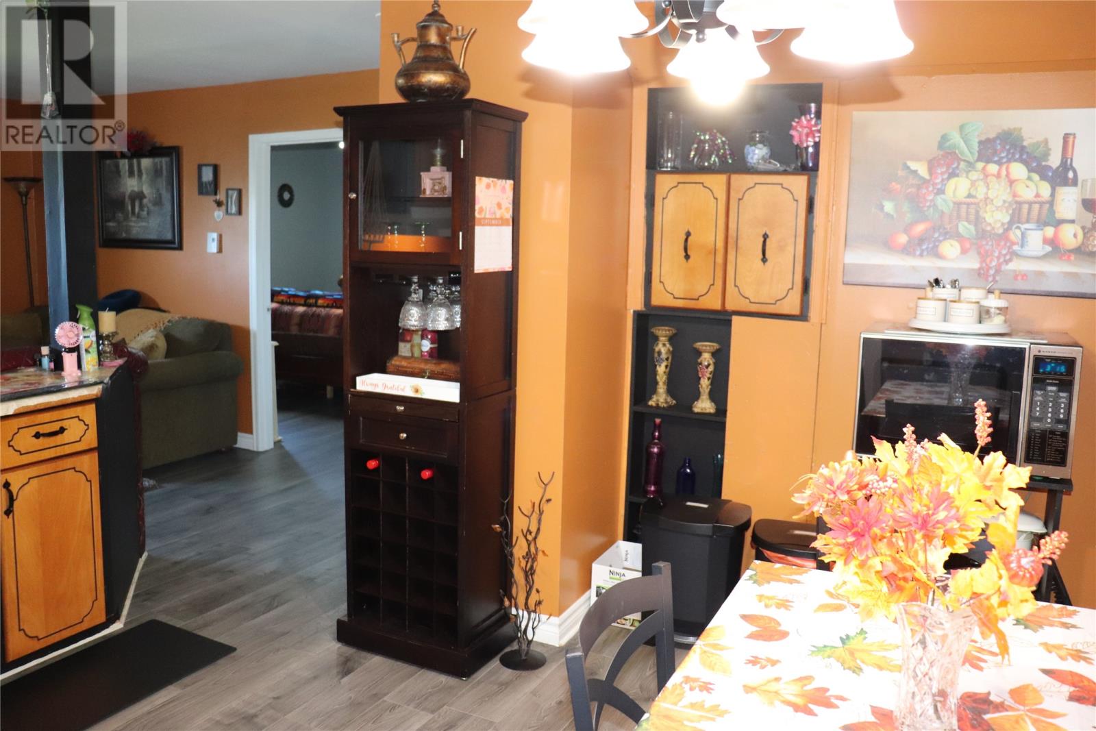 6 Hillview Avenue Property Photo 12