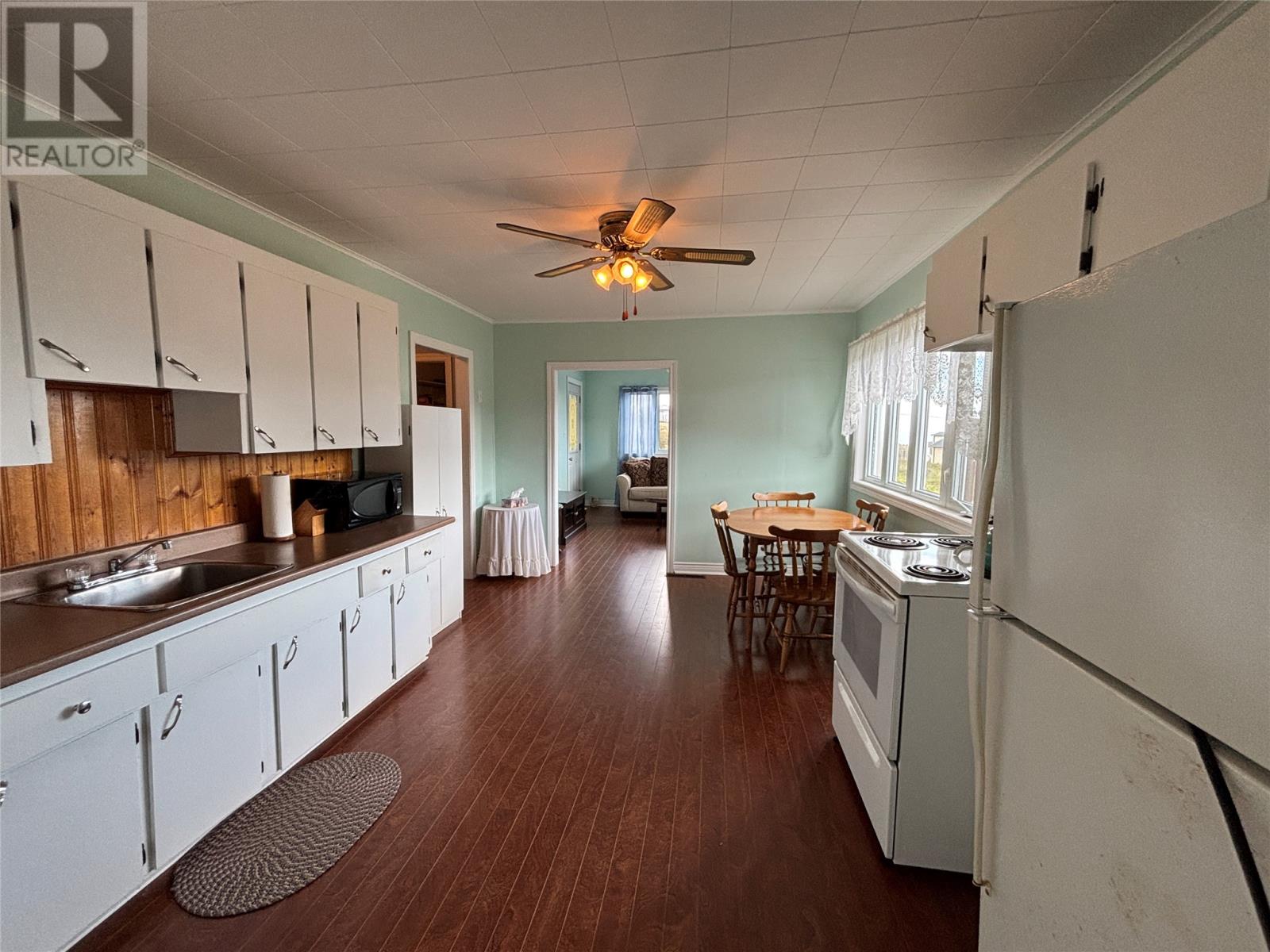 3 Robbins Road Property Photo 11