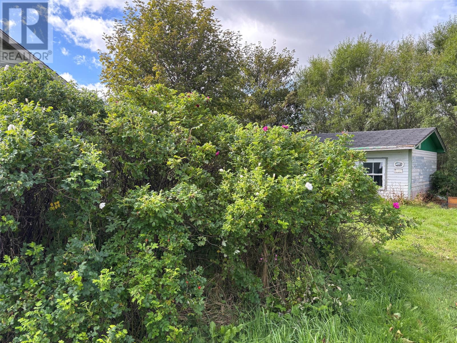 3 Robbins Road Property Photo 32
