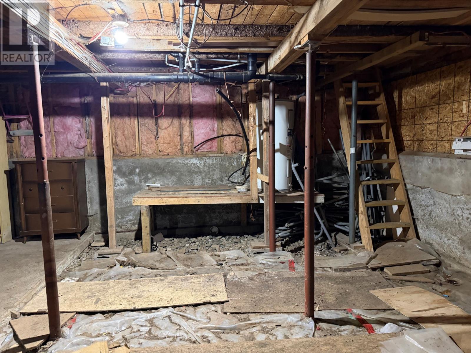 2 Birch Street Property Photo 17