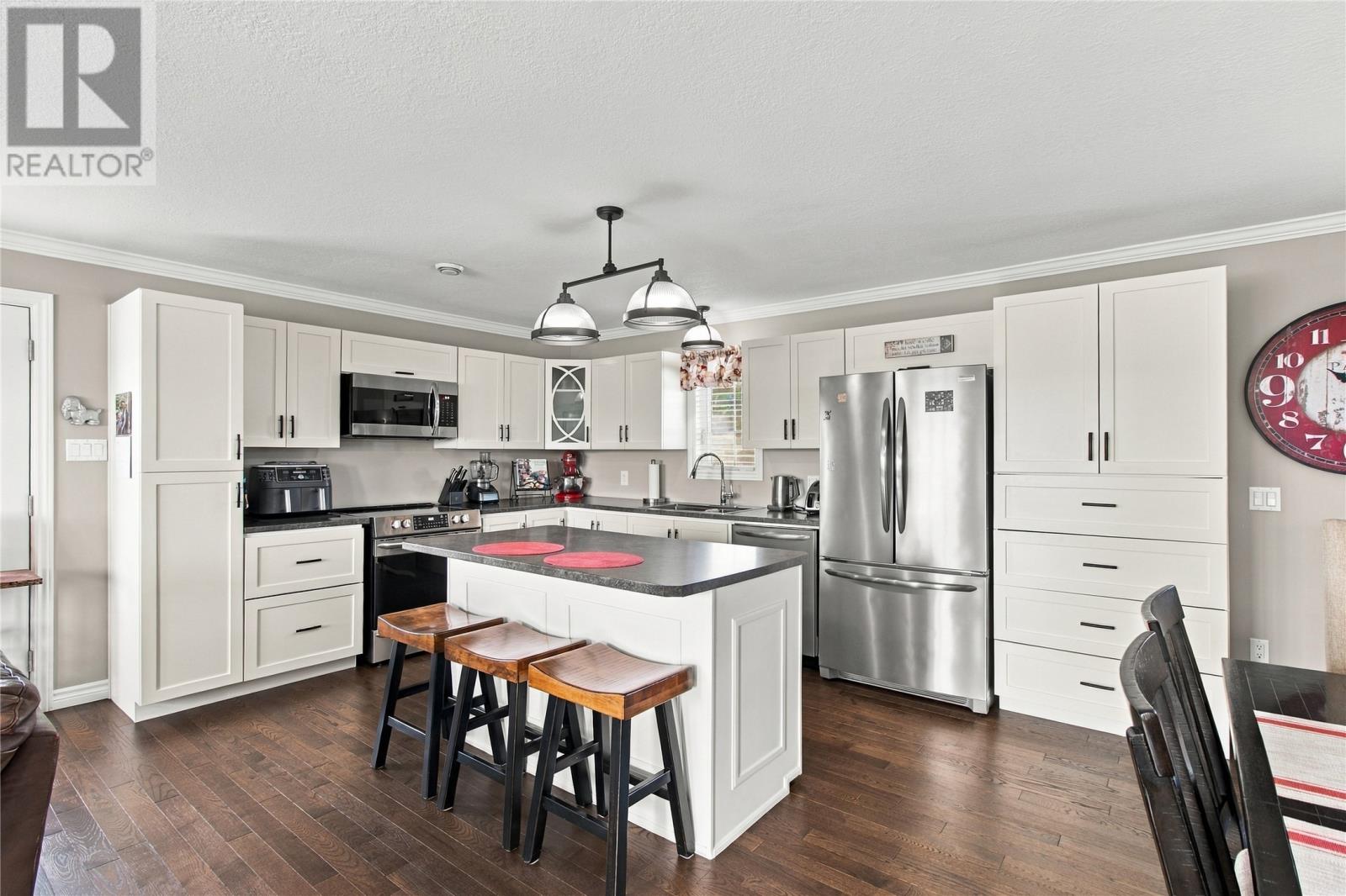 19 Hibbs Road Property Photo 7