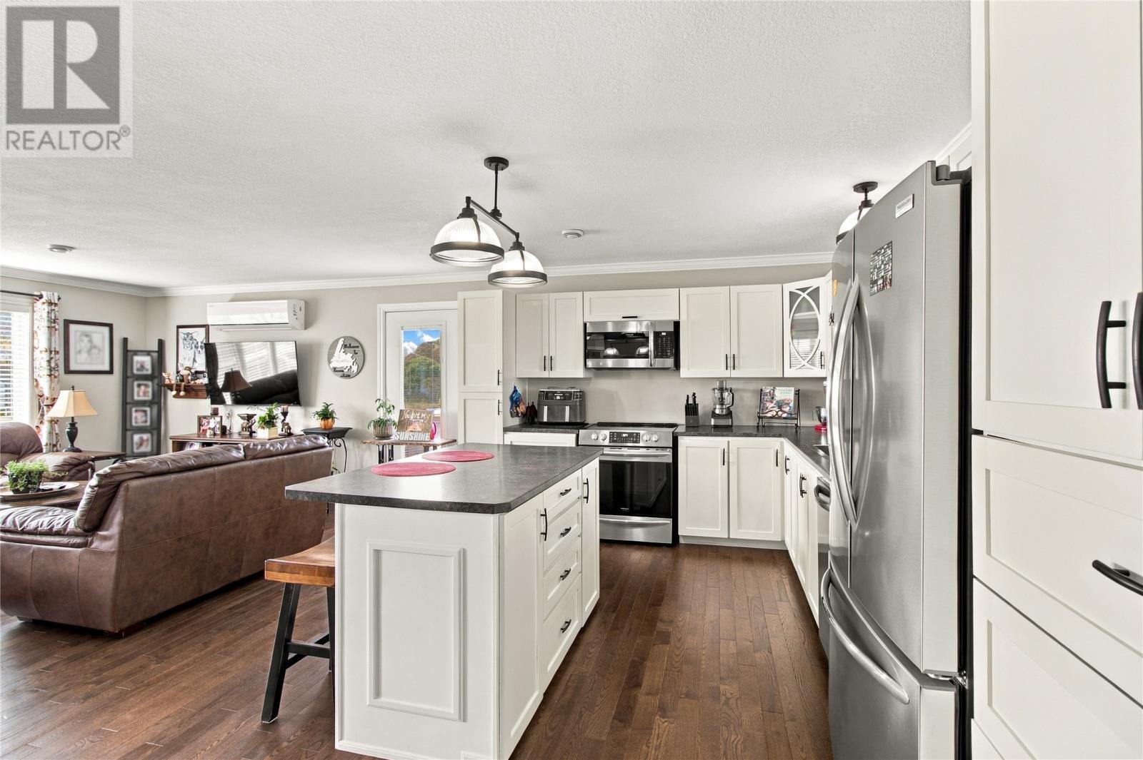 19 Hibbs Road Property Photo 8