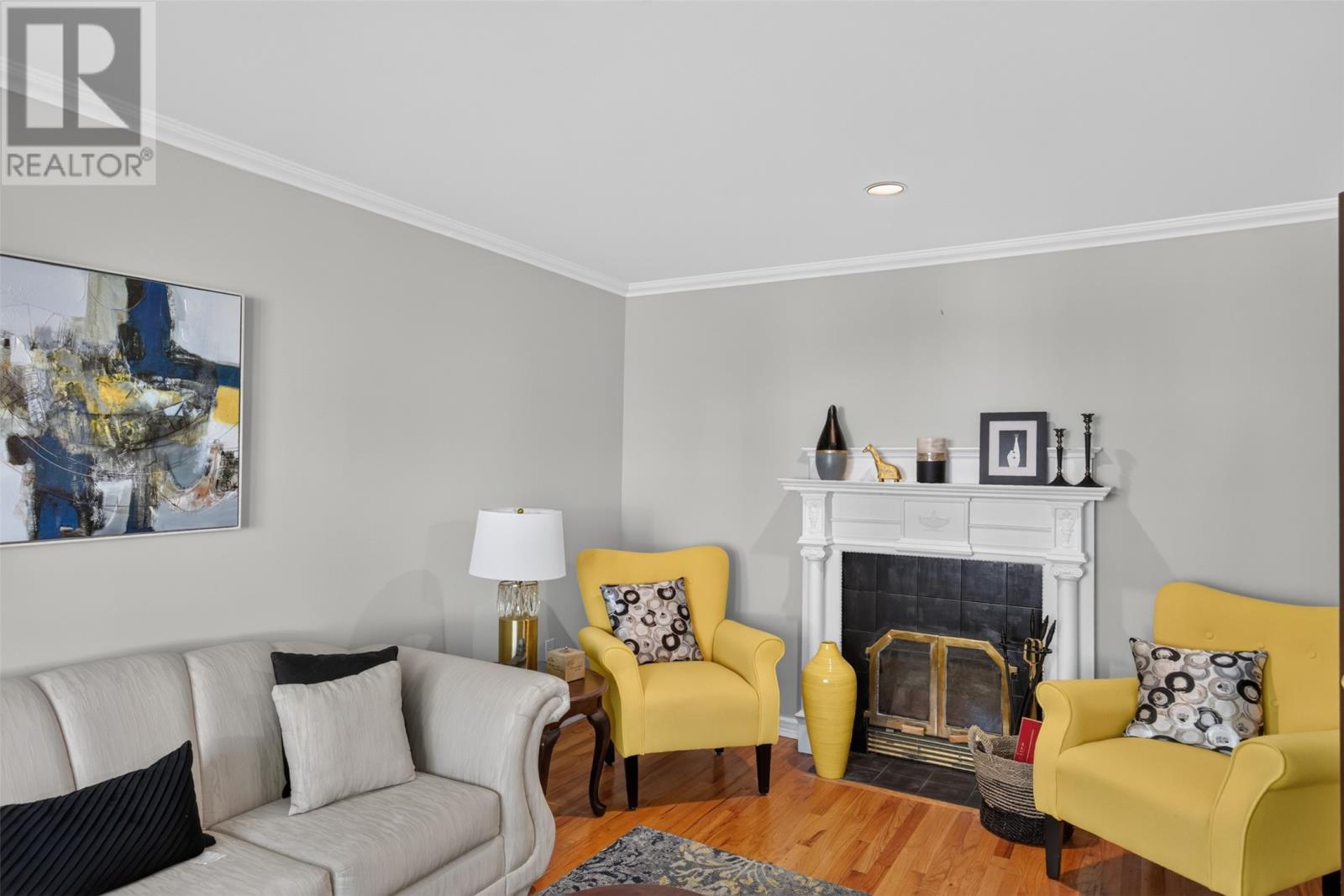21 Symonds Place Property Photo 7