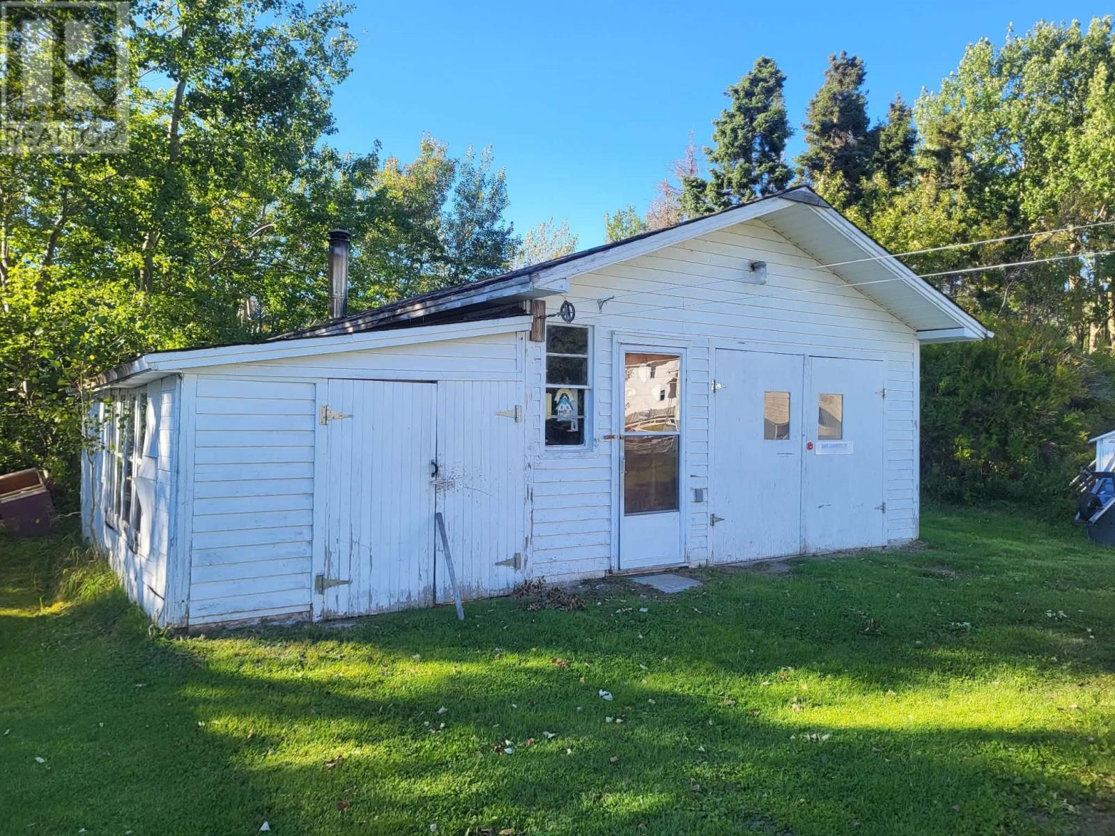 14 Hillview Heights Property Photo 9