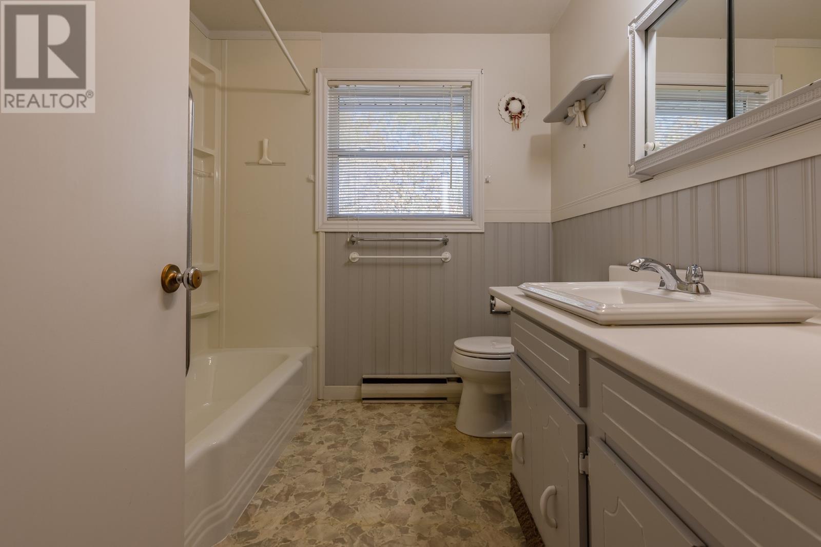 65 North Street Property Photo 12