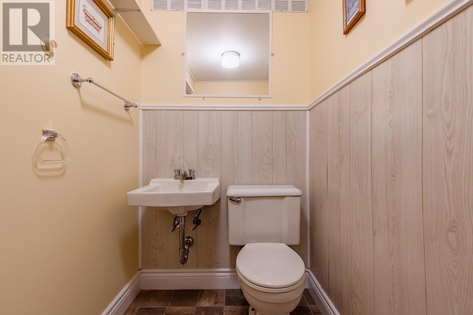 65 North Street Property Photo 14
