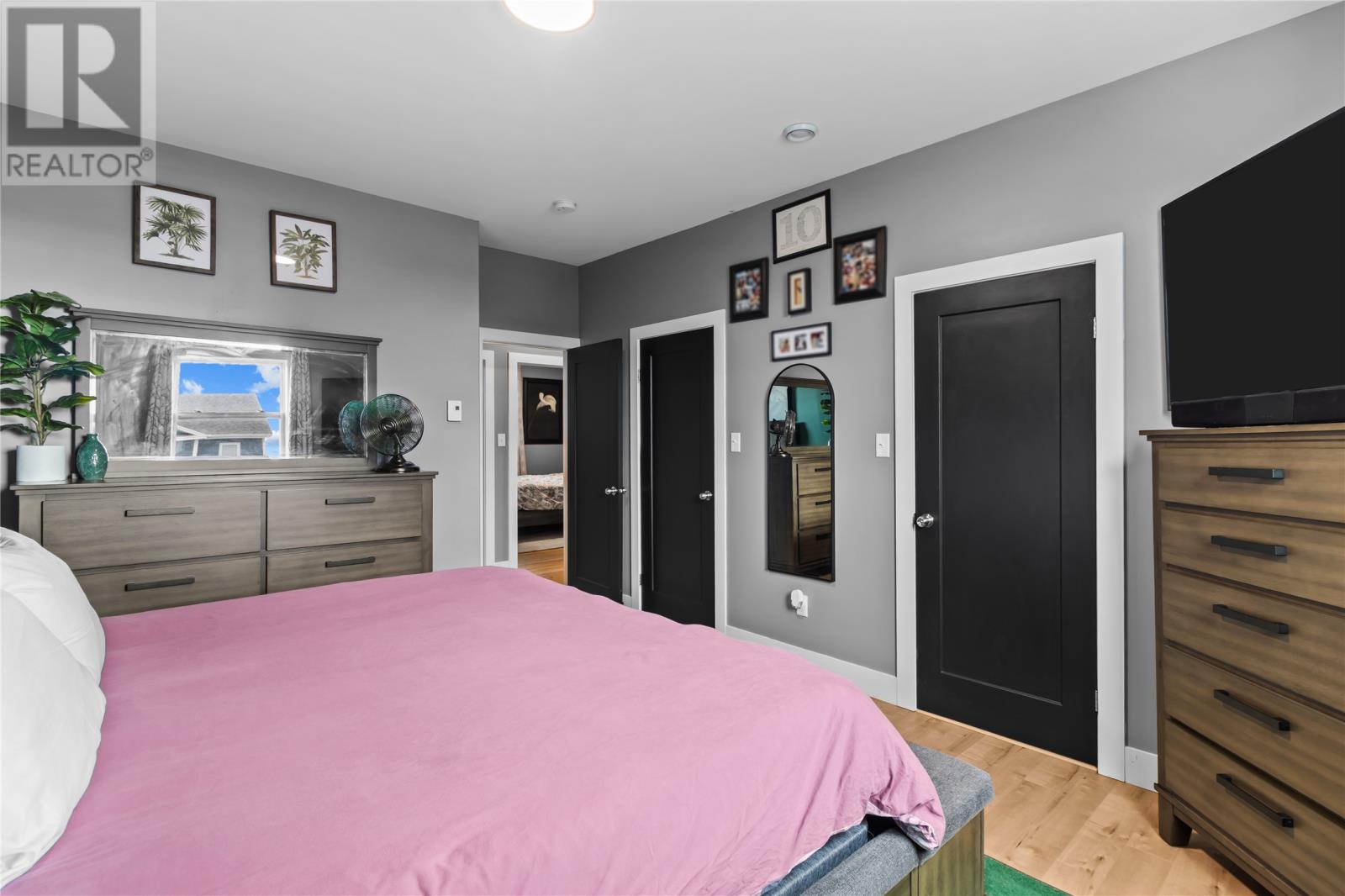 29 Hartland Avenue Property Photo 16