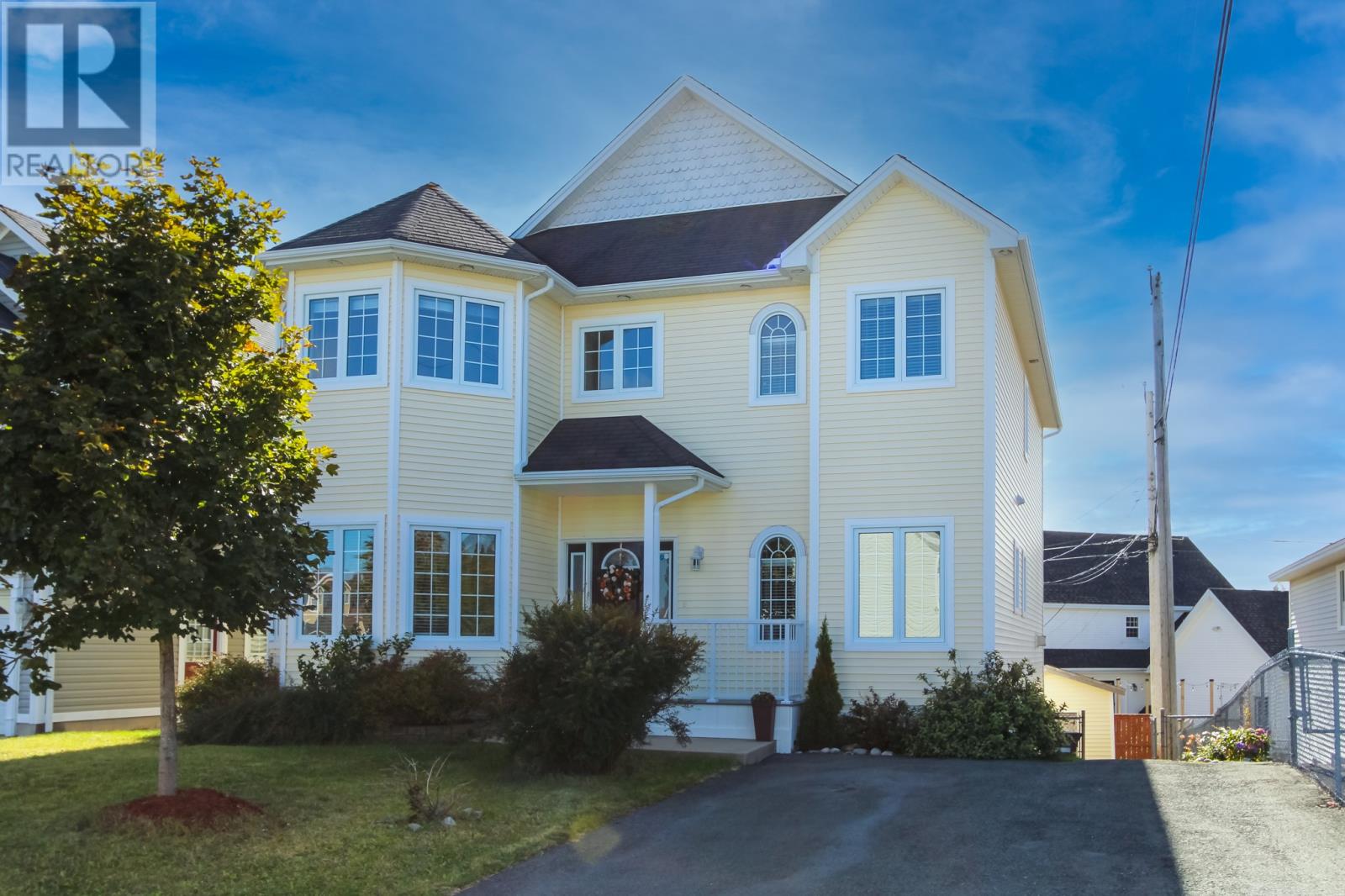 11 Ledingham Place
