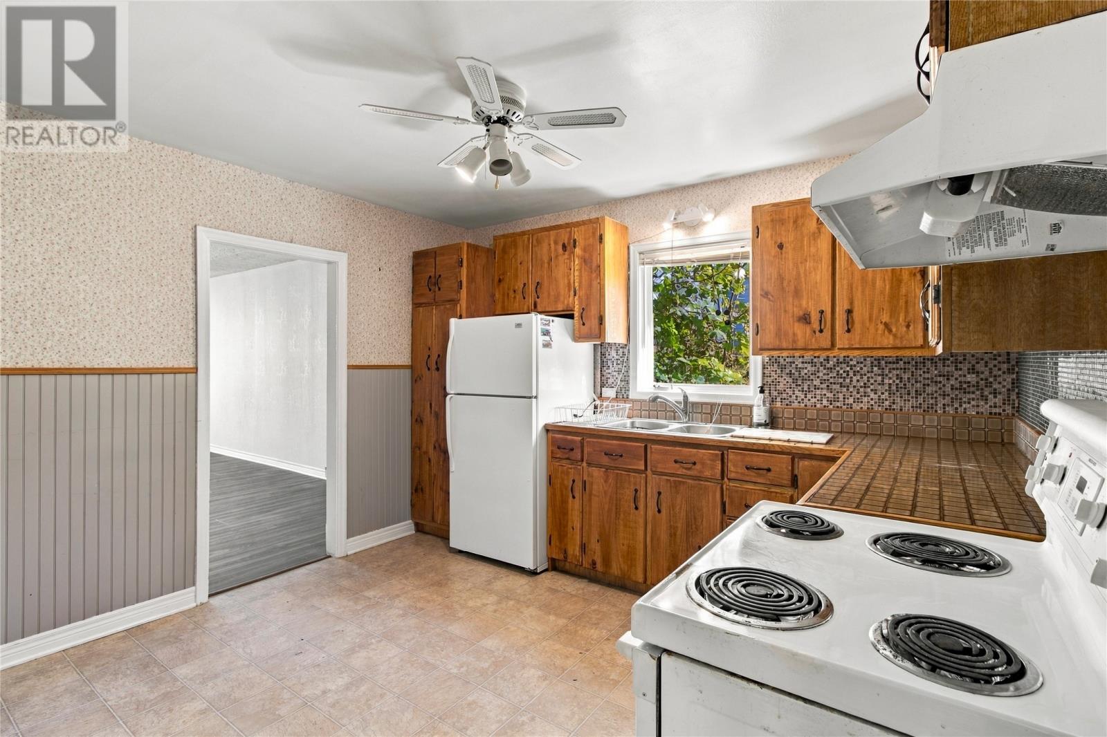 199 Freshwater Road Property Photo 4