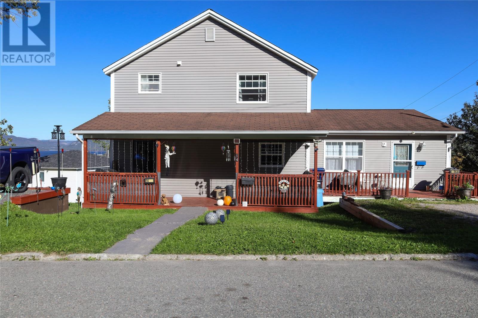 14 Webster Place