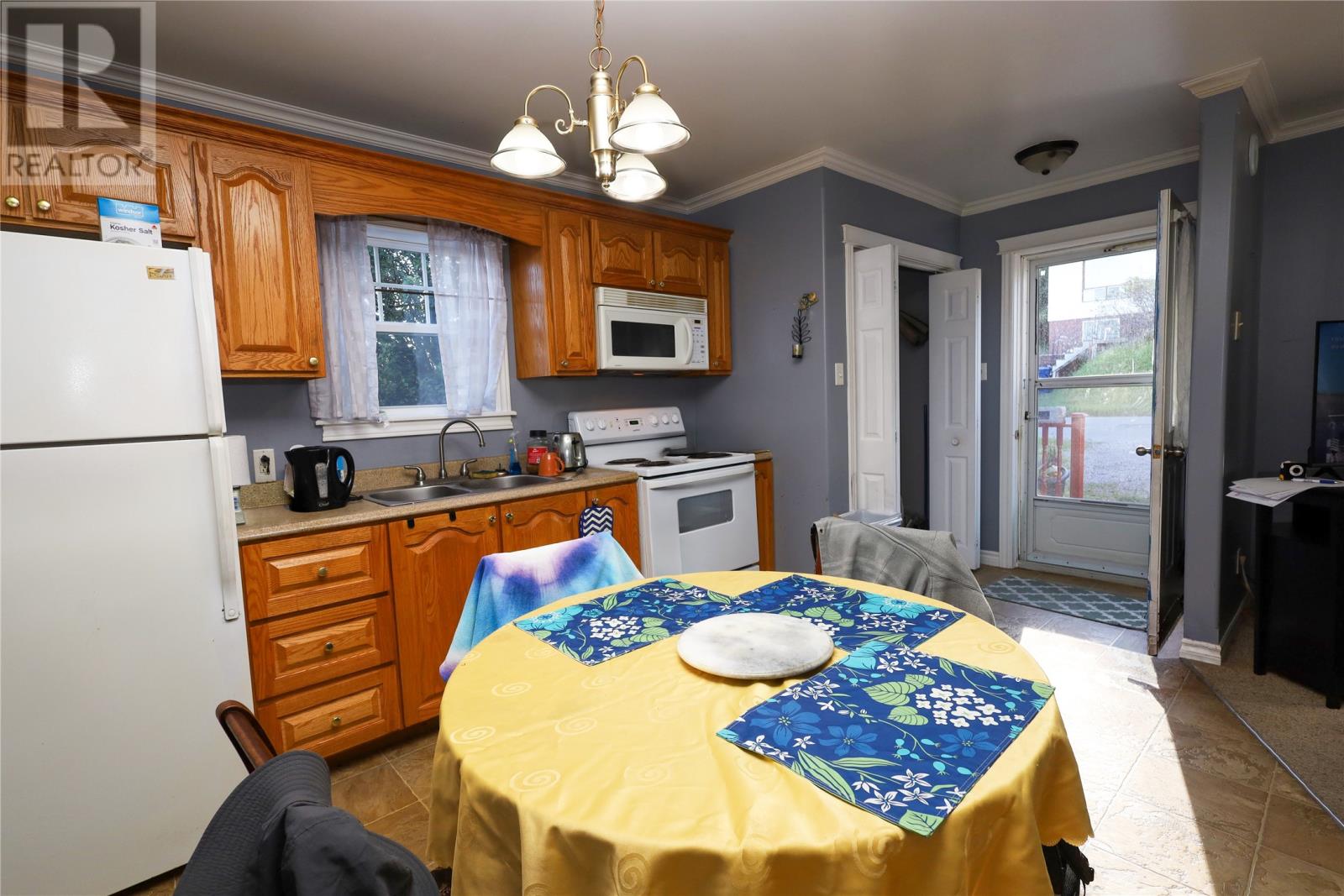 14 Webster Place Property Photo 16