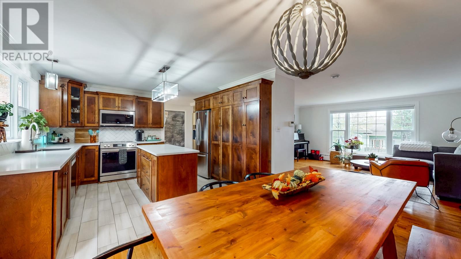 37 Belfast Street Property Photo 6