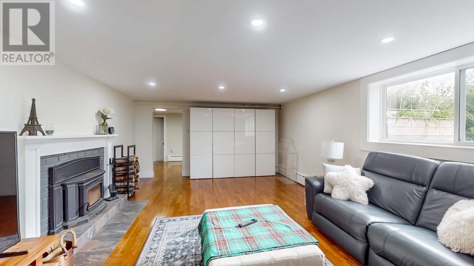 37 Belfast Street Property Photo 25