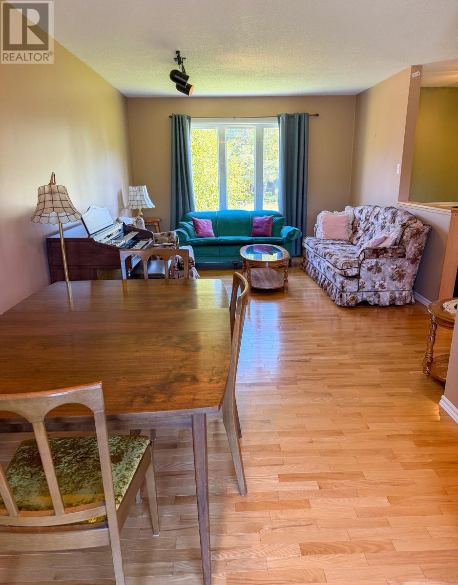 2 Roberts Drive Property Photo 12