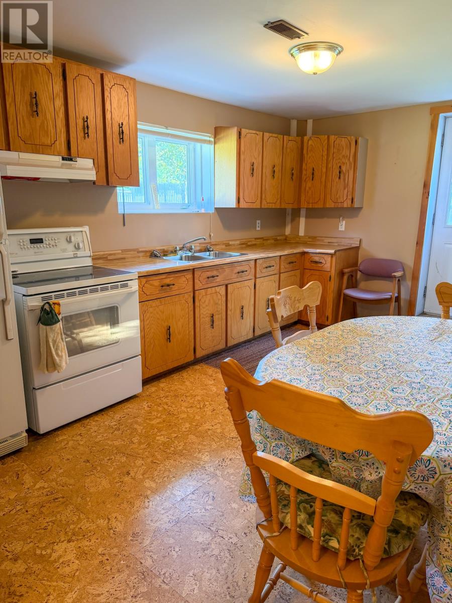 2 Roberts Drive Property Photo 25