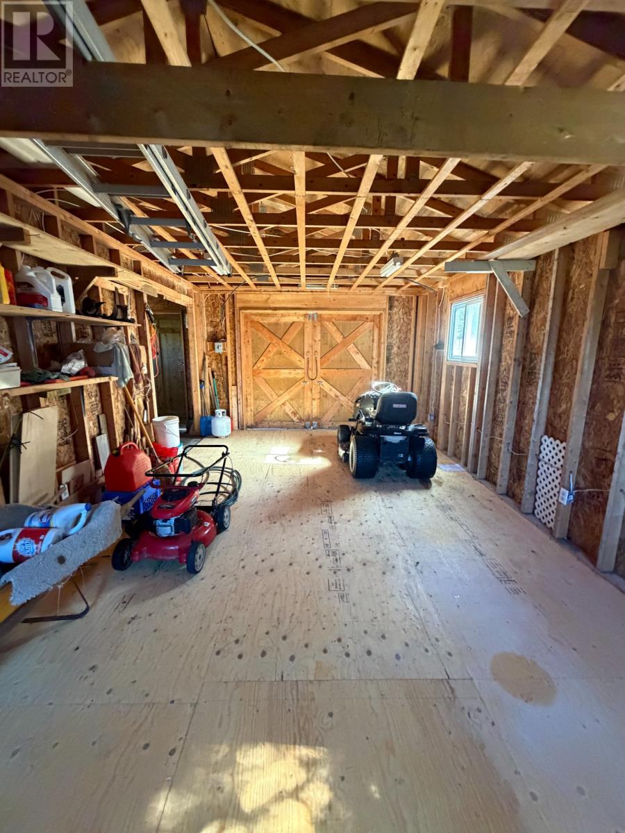 2 Roberts Drive Property Photo 34