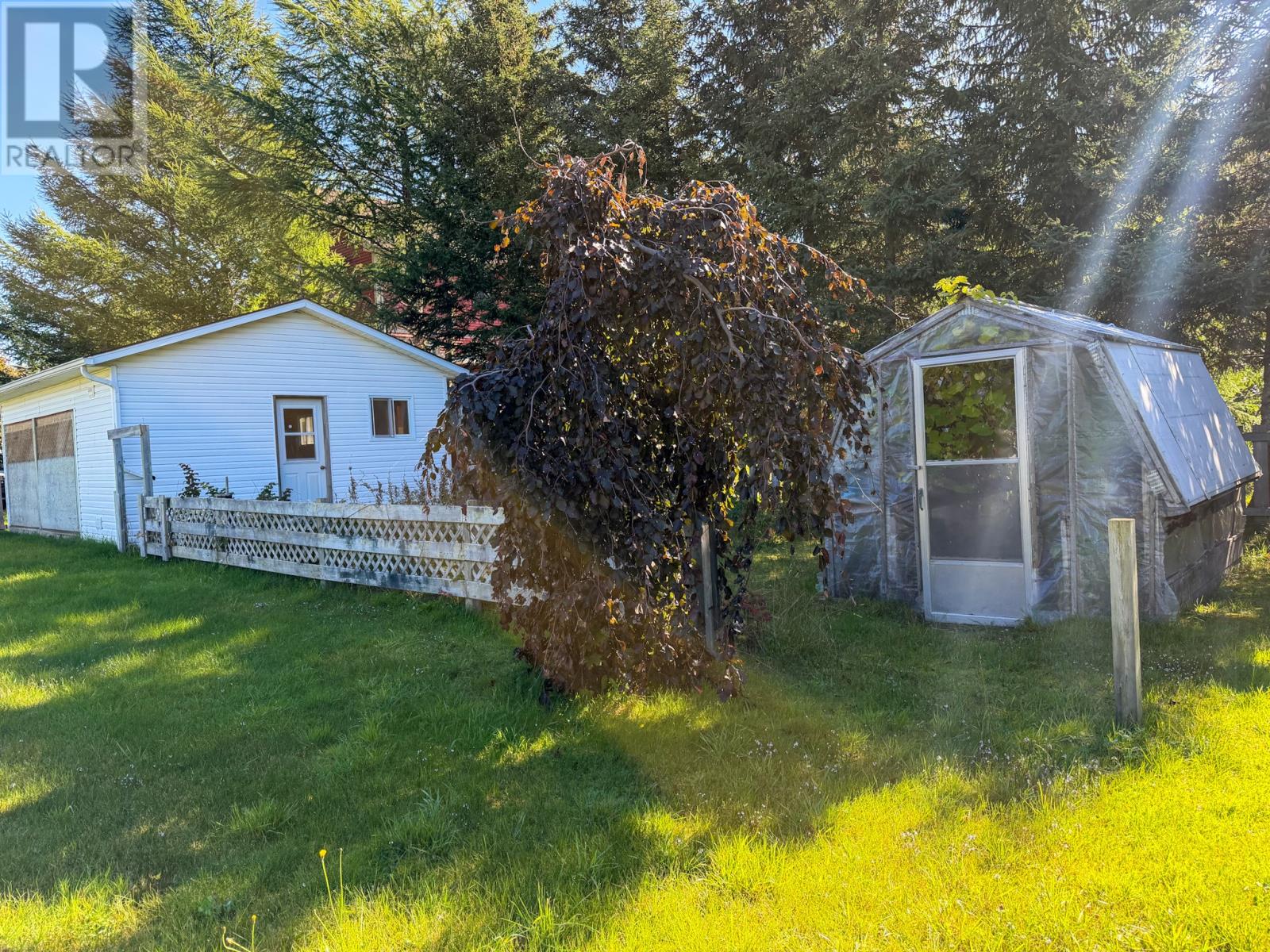 2 Roberts Drive Property Photo 35