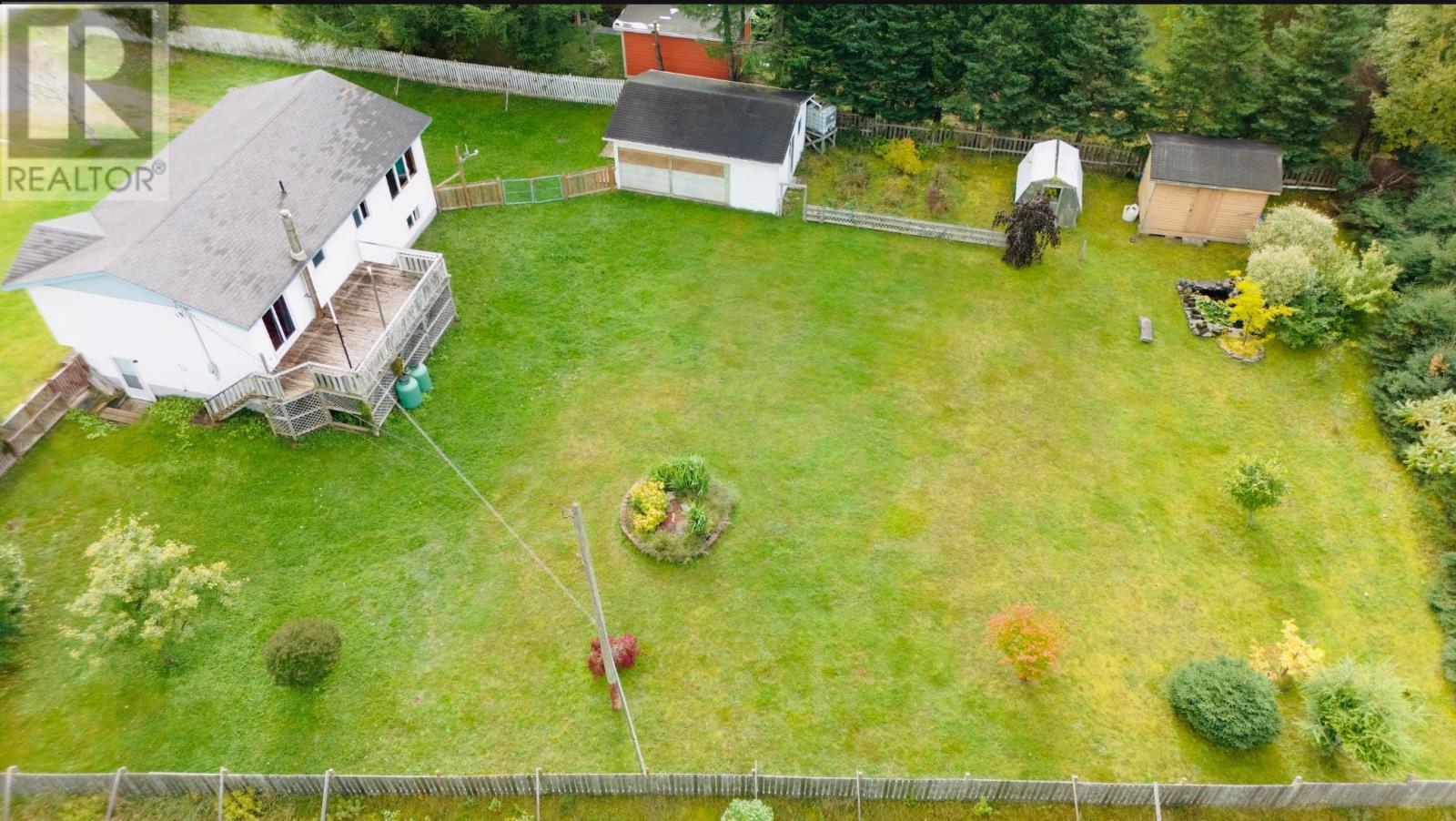 2 Roberts Drive Property Photo 38