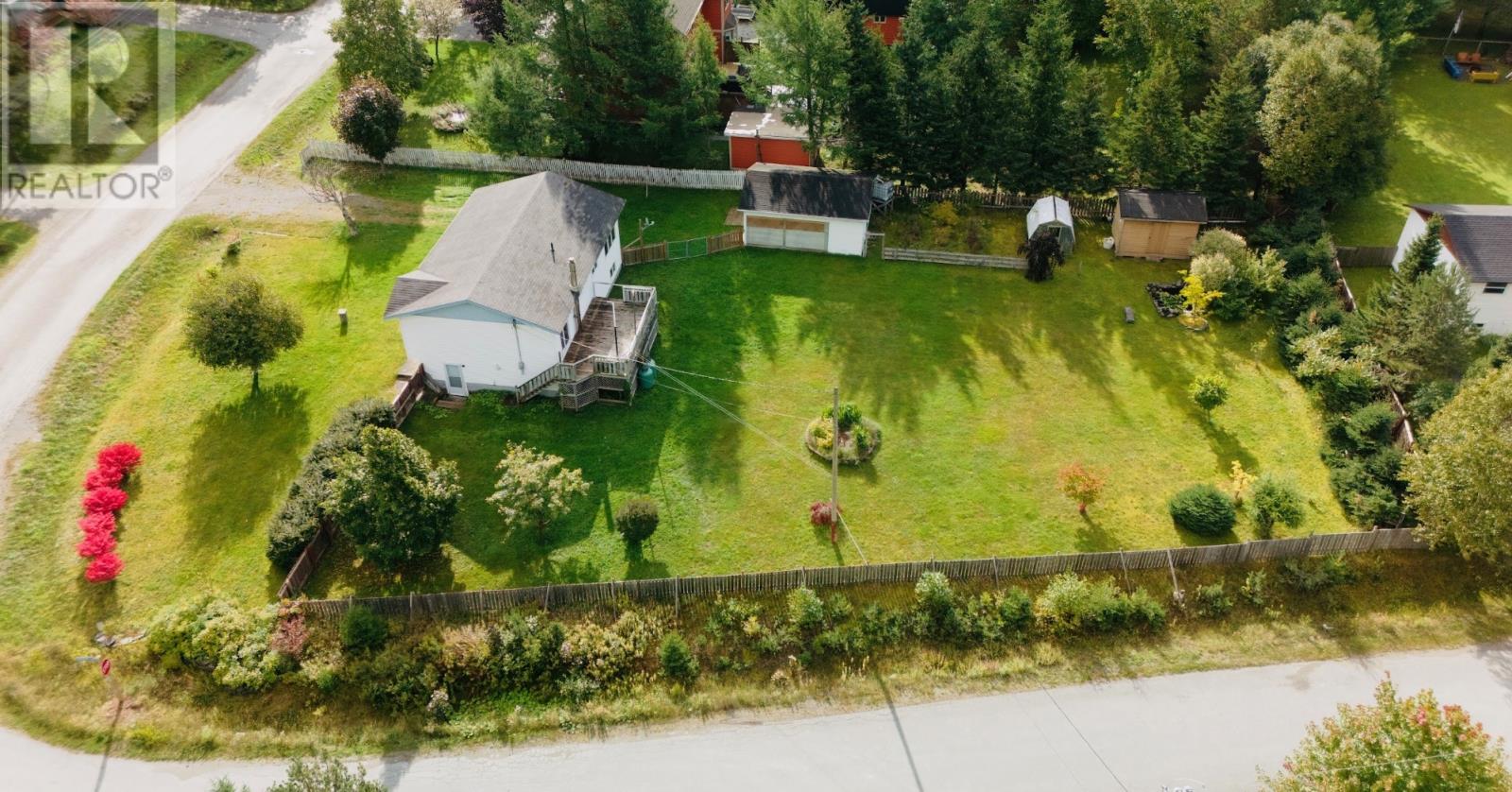 2 Roberts Drive Property Photo 39