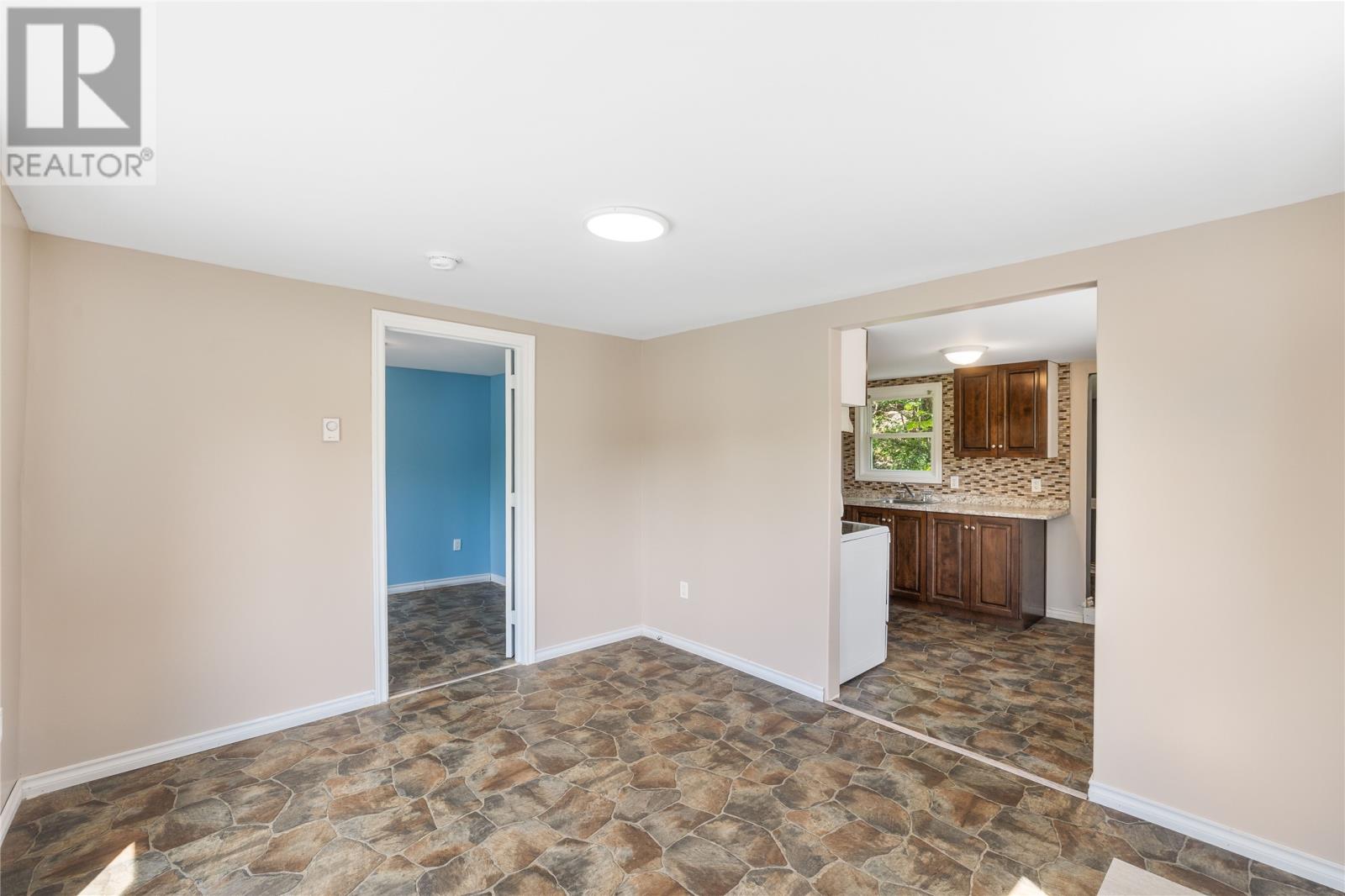 4 Conatti Place Property Photo 4