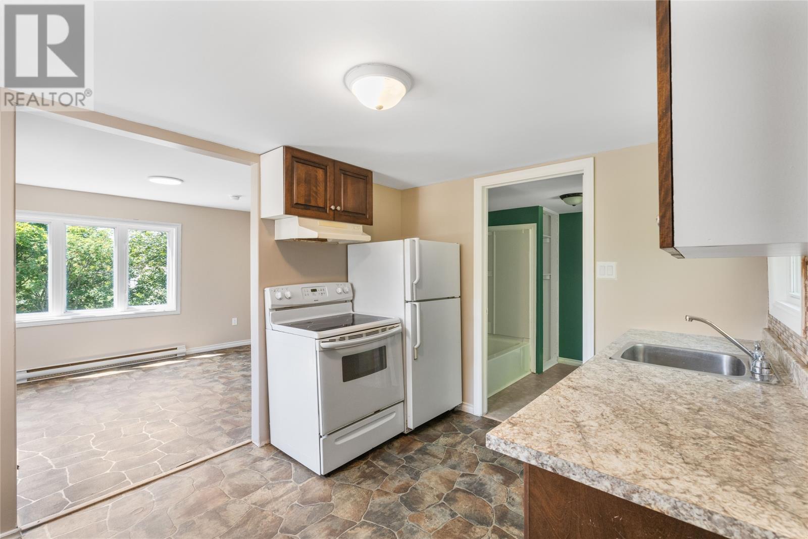 4 Conatti Place Property Photo 9