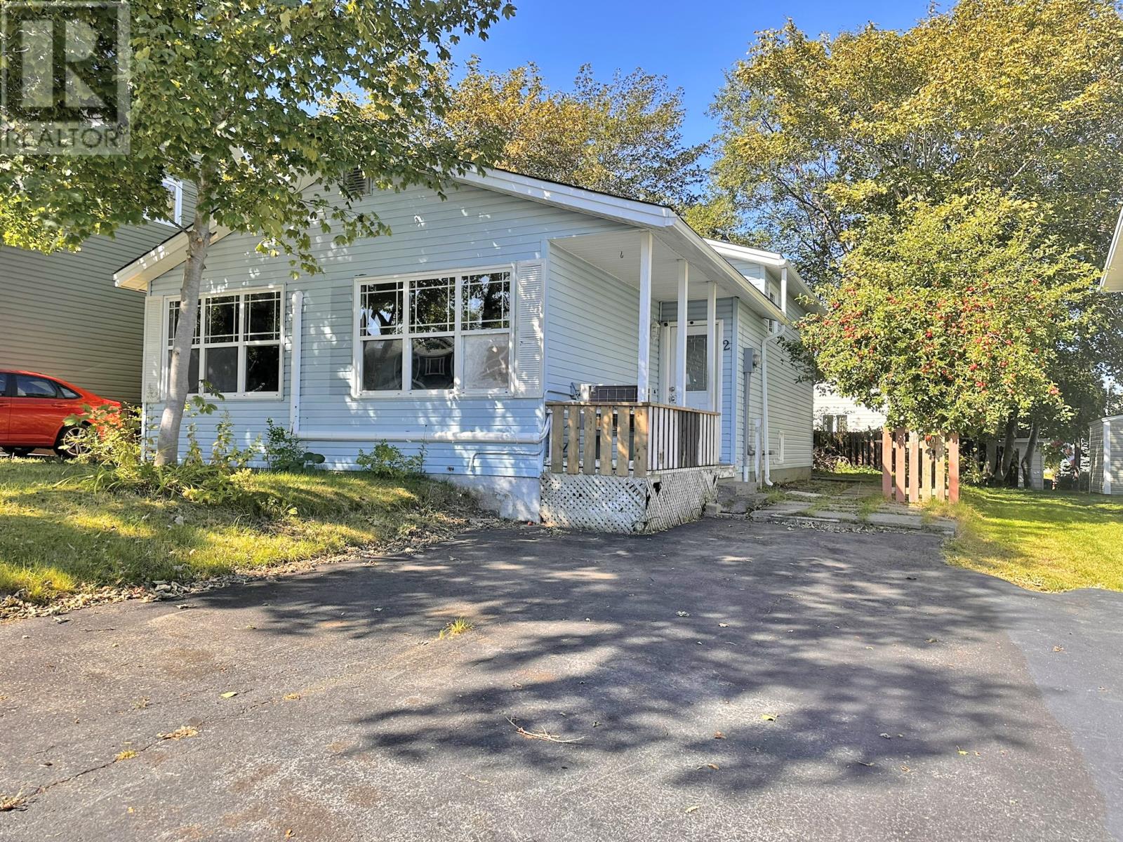 2 Mcmaster Place Property Photo 1