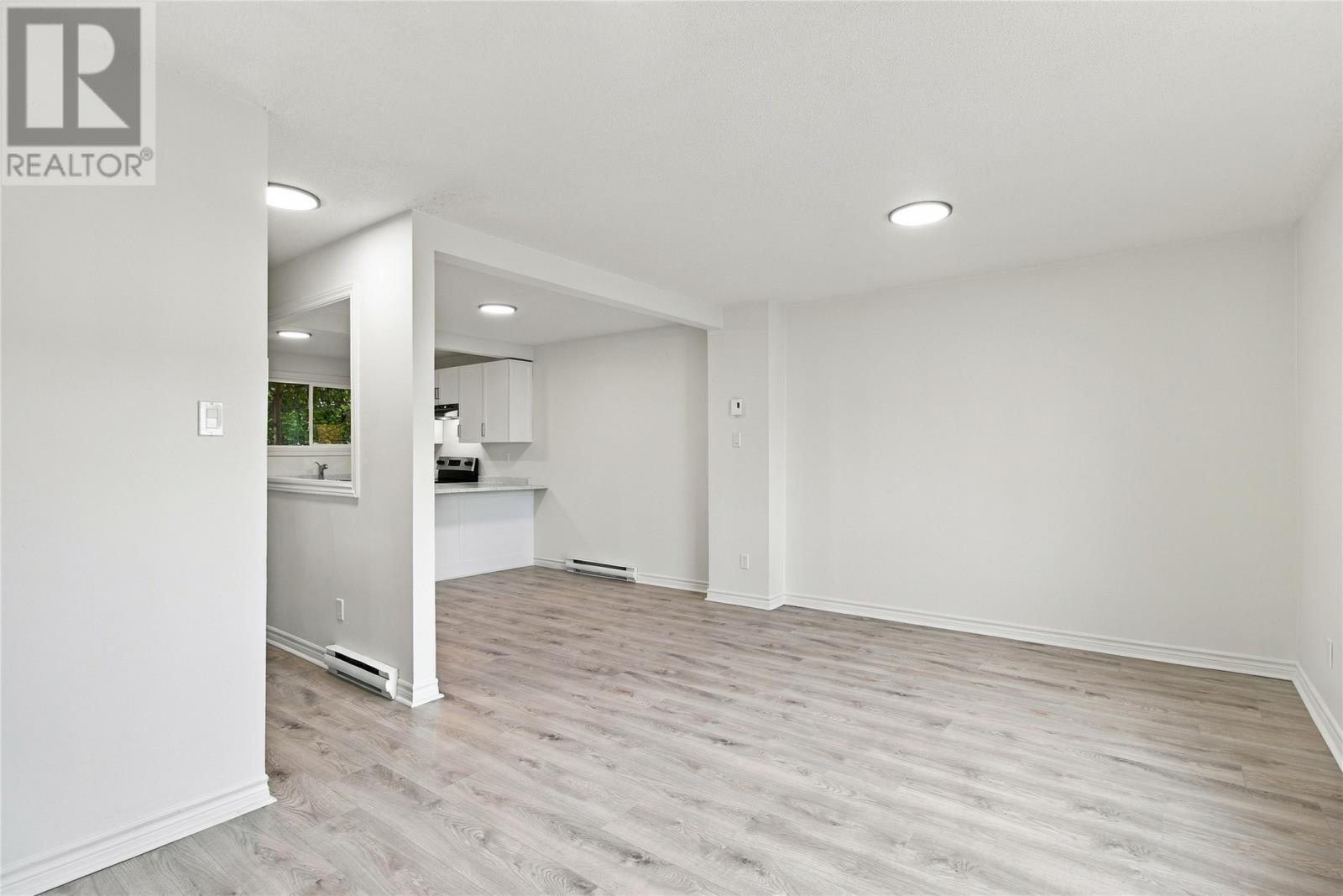 14 Jubilee Place Property Photo 6