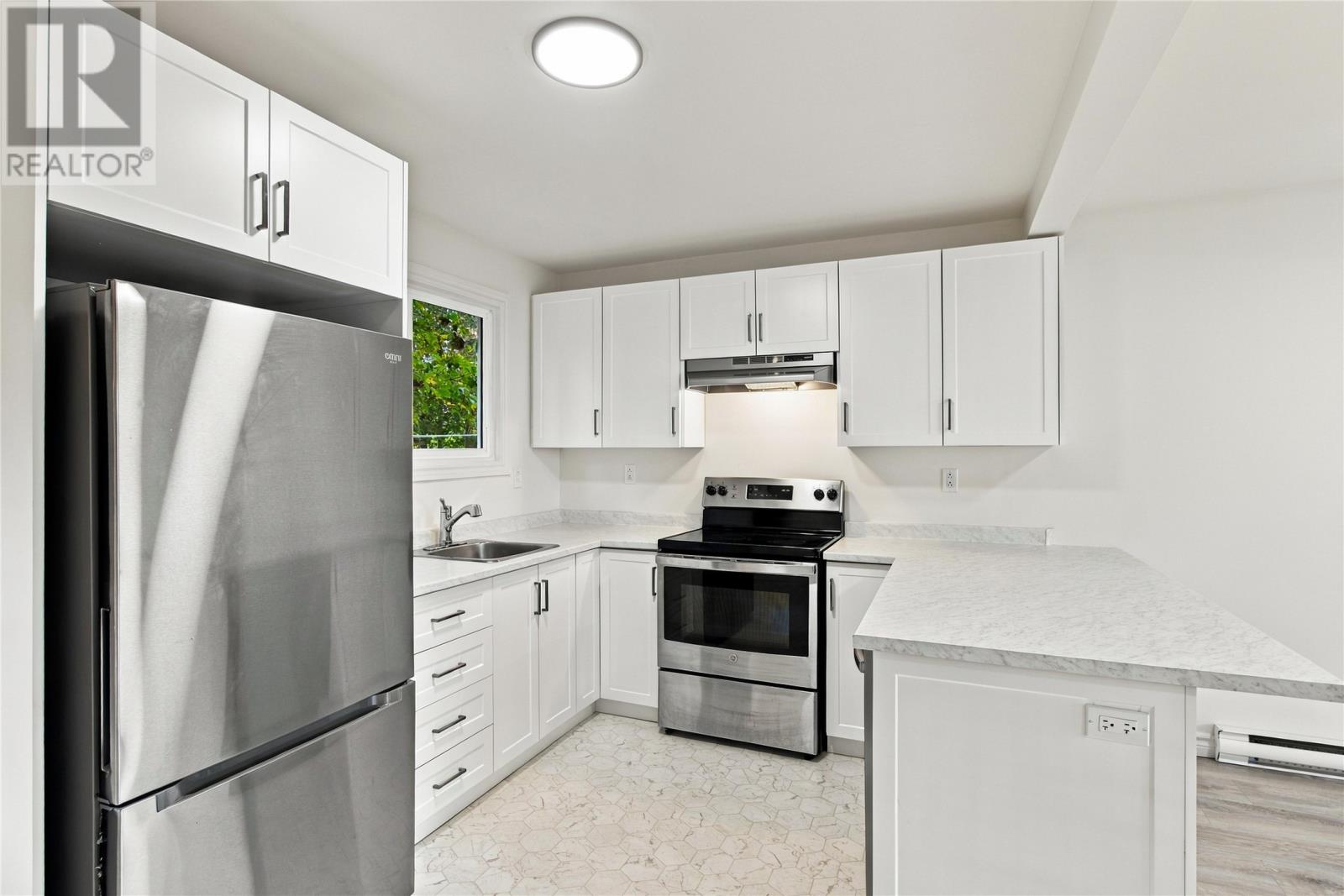 14 Jubilee Place Property Photo 12