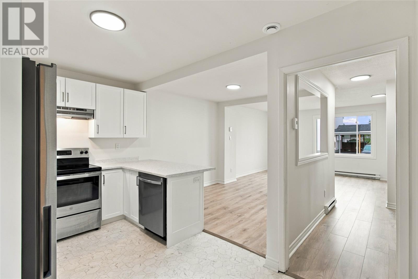 14 Jubilee Place Property Photo 15